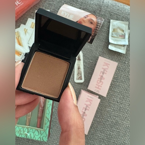 Luxury Makeup & Skincare Bundle – Victoria’s Secret, Kylie, NARS, MAC, Guerlain - Picture 8 of 15